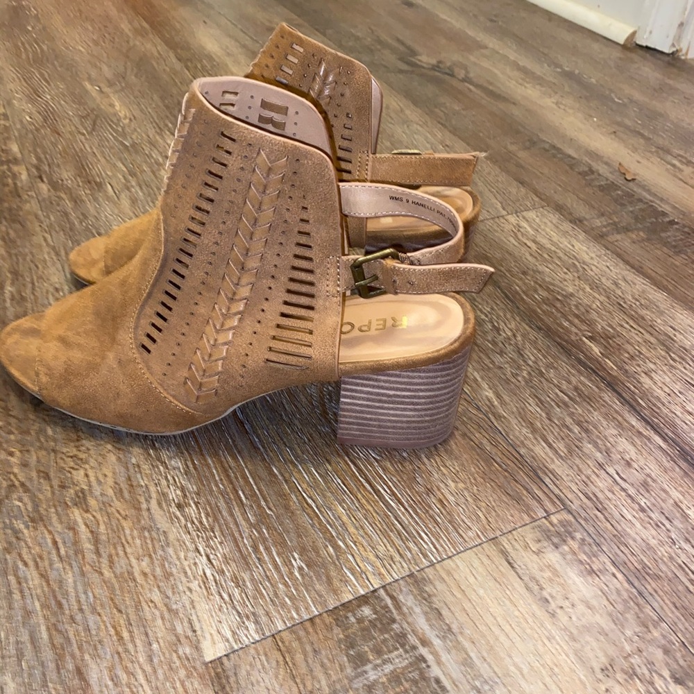 Tan heels